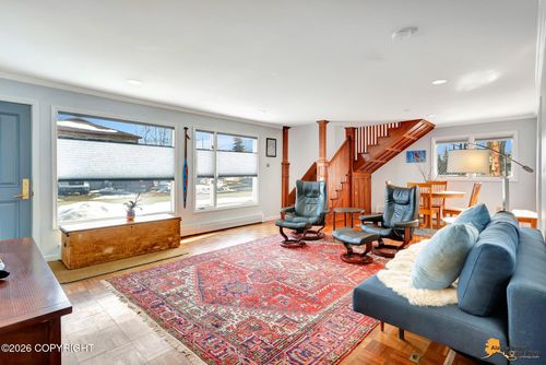 4002 Taft Dr, Anchorage, AK, 99517-3070 | Card Image