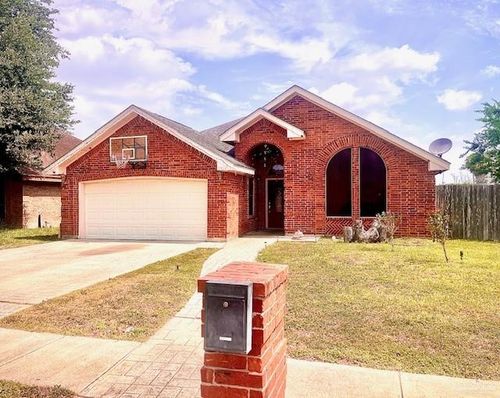 2924 Indian Creek Ave, McAllen, TX, 78504-6261 | Card Image