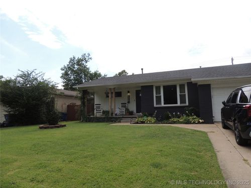 2320 Joplin Ave, Tulsa, OK, 74114-3824 | Card Image