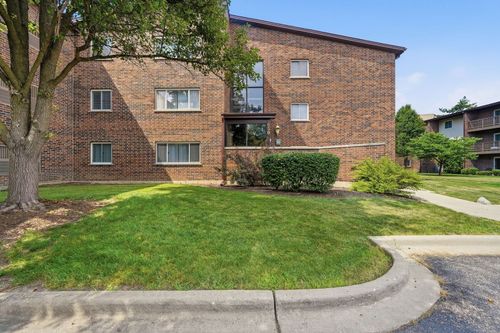 303-650 Perrie Dr, Elk Grove Village, IL, 60007-1821 | Card Image