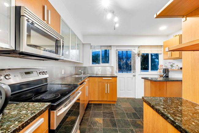 4158 Mt. Seymour Parkway, House other with 4 bedrooms, 0 bathrooms and 2 parking in North Vancouver BC | Image 10