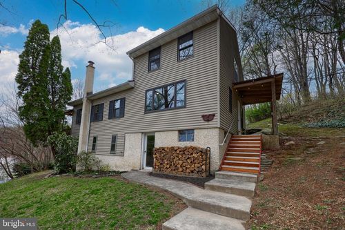 378 Bridge Valley Rd, PEQUEA, PA, 17565-9770 | Card Image