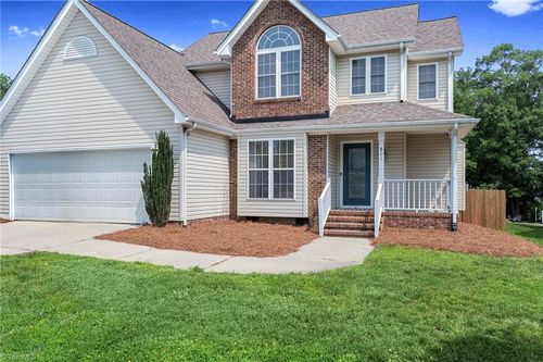 401 Clover Ct, Eden, NC, 27288-3458 | Card Image