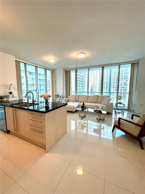 2407-s-79 Sw 12th St, Miami, FL, 33130-5201 | Card Image