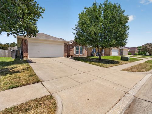 9612 Linton Dr, Fort Worth, TX, 76108-3861 | Card Image