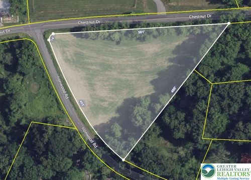 582 Ironwood Rd, WALNUTPORT, PA, 18088-9663 | Card Image
