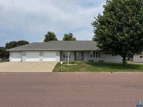 308 E Wagner St, Marion, SD, 57043-2054 | Card Image