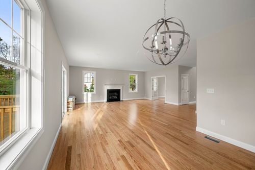 8-66 Parish Rd, Georgetown, MA, 01833-1869 | Card Image