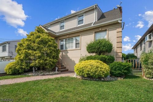 2513 Standish Ave, Union, NJ, 07083-4938 | Card Image