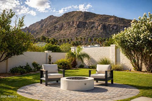 6230 E Alta Hacienda Dr, Scottsdale, AZ, 85251-1917 | Card Image