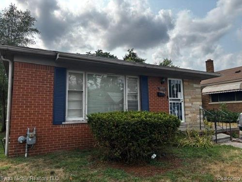 19717 Prairie St, Detroit, MI, 48221-1729 | Card Image