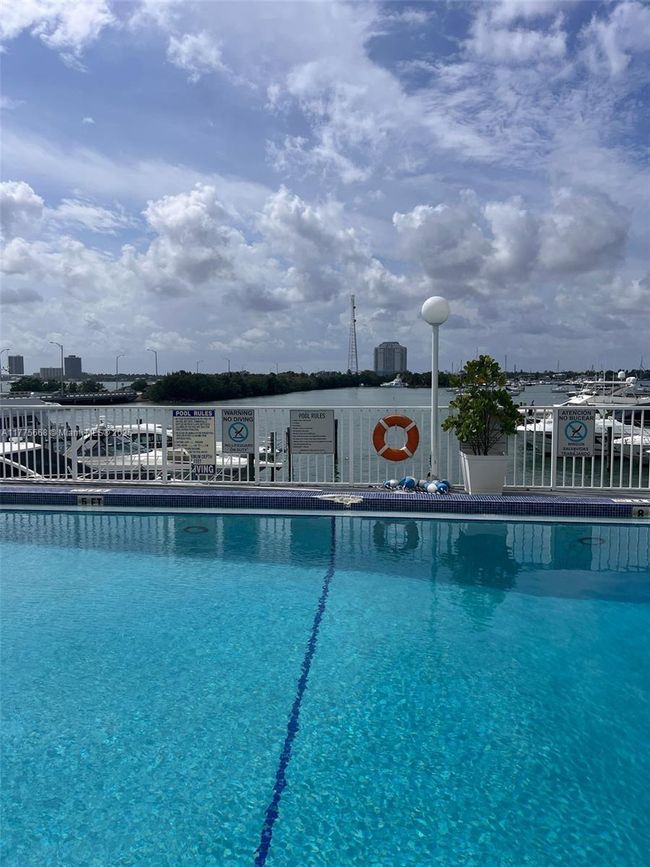 APT-108 - 7904 West Dr, Condo with 1 bedrooms, 1 bathrooms and null parking in North Bay Village FL | Image 13