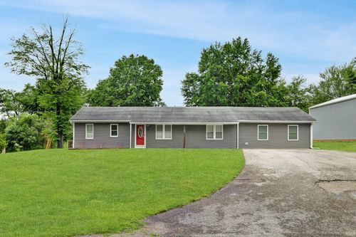 110 Ohio St, Elberfeld, IN, 47613-9237 | Card Image