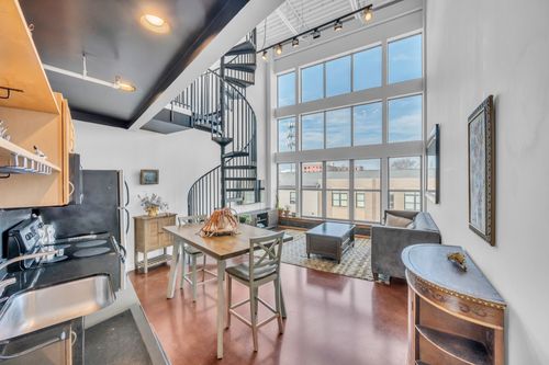 apt-323-1400 Rosa L Parks Blvd, Nashville, TN, 37208-2569 | Card Image