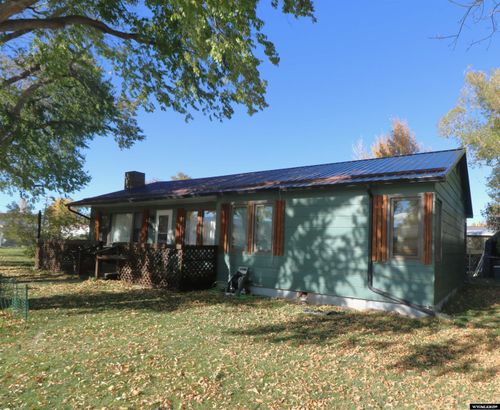 560 Washington St, Lander, WY, 82520-2135 | Card Image