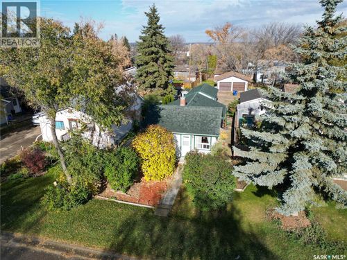 512 21st St E, Prince Albert, SK, S6V1M4 | Card Image