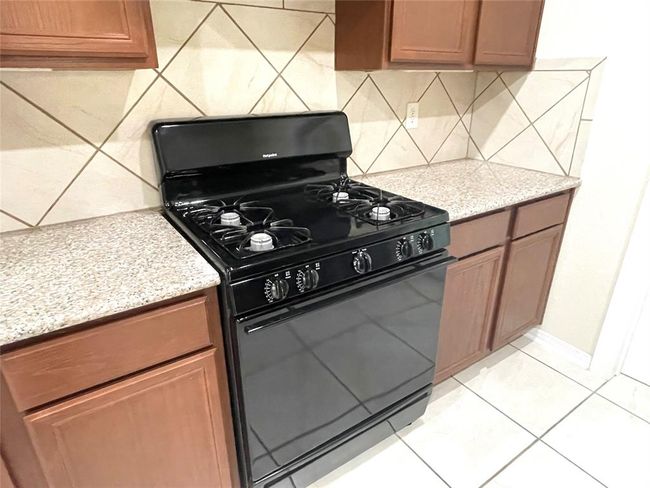 Kitchen | Image 14