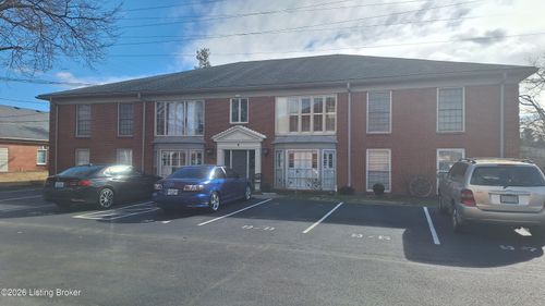 apt-5-9 Dupont Way, Louisville, KY, 40207 | Card Image