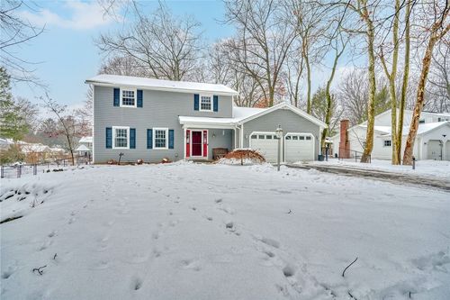116 Timber Brook Ln, Penfield, NY, 14526-1135 | Card Image