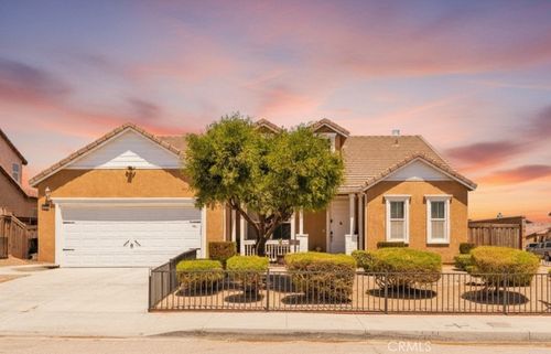 12494 Mesa St, Victorville, CA, 92392 | Card Image