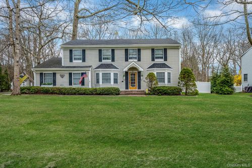 41 Northumberland Dr, Shoreham, NY, 11786-2002 | Card Image