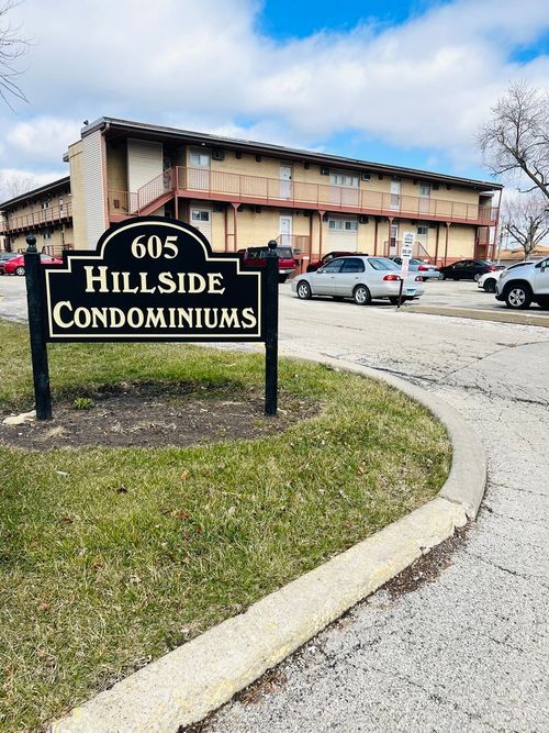 8e-605 N Wolf Rd, Hillside, IL, 60162-1141 | Card Image