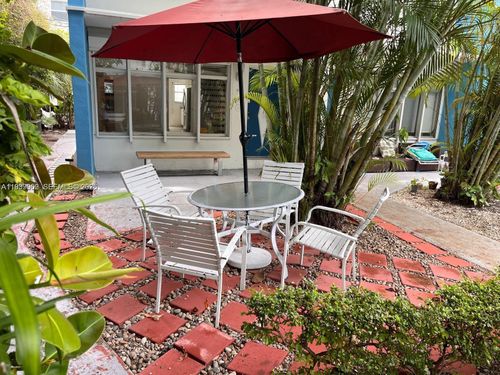 apt-8s-9455 Bay Harbor Ter, Bay Harbor Islands, FL, 33154-2373 | Card Image