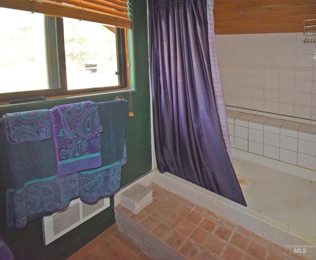 1801 Old Peck Grade, House other with 3 bedrooms, 3 bathrooms and 4 parking in Lenore ID | Image 18