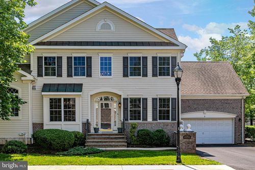 6 Allura Ct, Lawrenceville, NJ, 08648-2581 | Card Image