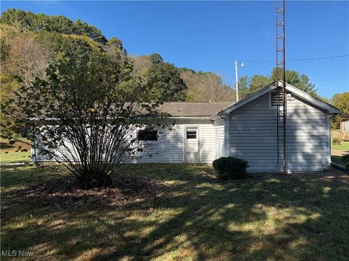 4085 Cannelville Rd, Roseville, OH, 43777-9590 | Card Image