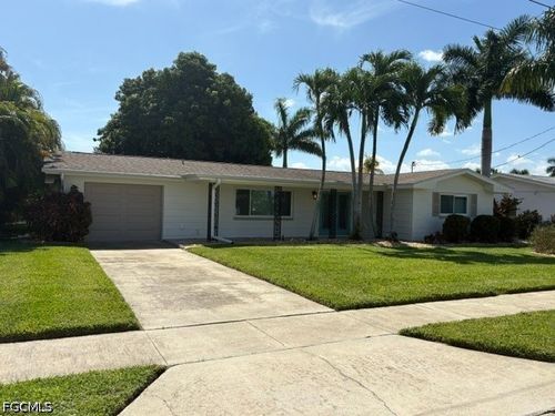 4431 N Pacific Cir, NORTH FORT MYERS, FL, 33903-5023 | Card Image