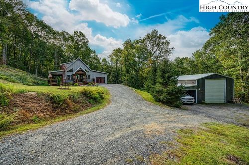 146 Spring Dipper Dr, West Jefferson, NC, 28694-7661 | Card Image