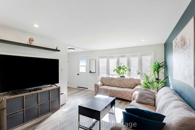 2757 Wedgewood Cres, House attached with 3 bedrooms, 2 bathrooms and 4 parking in Niagara Falls ON | Image 8