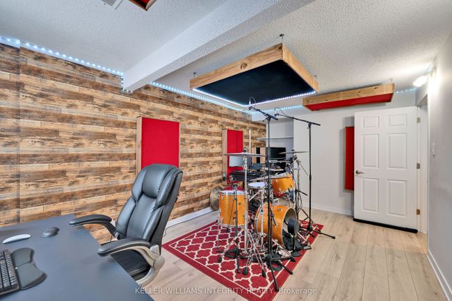 2344 Old 2 Nd Line Rd, House other with 5 bedrooms, 3 bathrooms and 6 parking in Dunrobin ON | Image 37