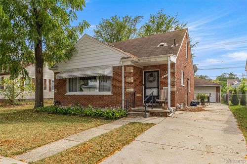 8174 Helen, Center Line, MI, 48015-1564 | Card Image