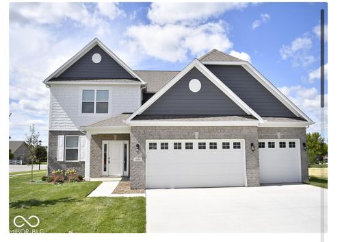 1646 Beach Dr, Greenwood, IN, 46143-5009 | Card Image