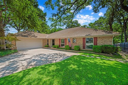 429 Rolling Hills Trail, Arlington, TX, 76011 | Card Image