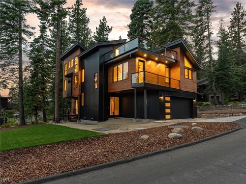 647 Saddlehorn Dr, Incline Village, NV, 89451-8512 | Card Image
