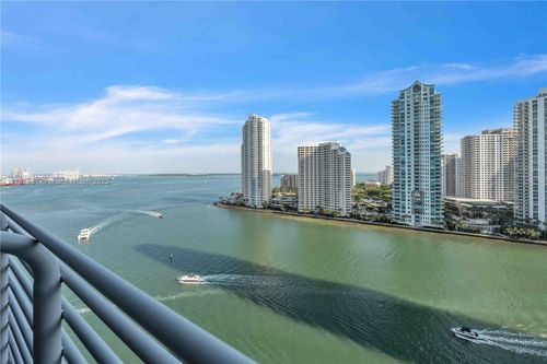 apt-2003-335 S Biscayne Blvd, Miami, FL, 33131-2330 | Card Image