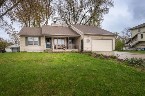 2040 N 1st Street, WISCONSIN RAPIDS, WI, 54494 | Card Image