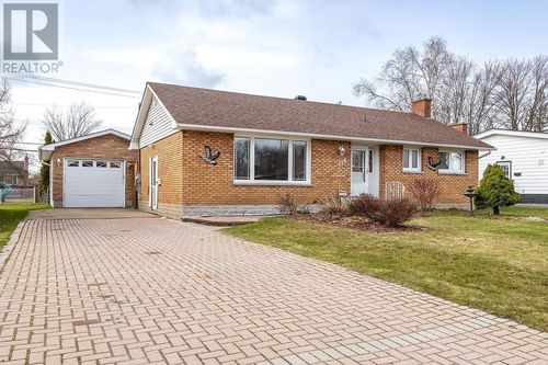 174 Palace Dr, Sault Ste. Marie, ON, P6B5H5 | Card Image