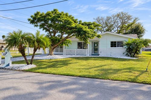13716 Britton Dr, HUDSON, FL, 34667-4501 | Card Image