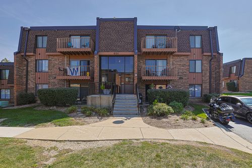 apt-3c-631 Derry Ct, Schaumburg, IL, 60193-3272 | Card Image