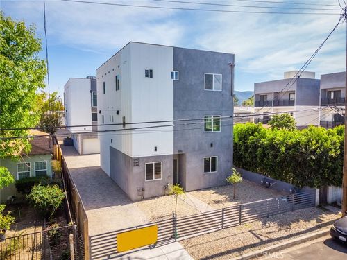 5142 Riverton, North Hollywood, CA, 91601 | Card Image