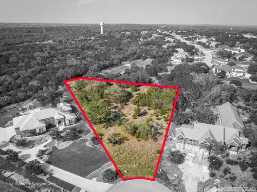 5922 Camp Creek Dr, New Braunfels, TX, 78132-2944 | Card Image