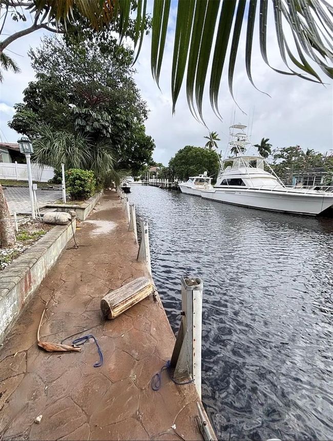1512 Sw 5 Th St, House other with 3 bedrooms, 2 bathrooms and null parking in Fort Lauderdale FL | Image 18