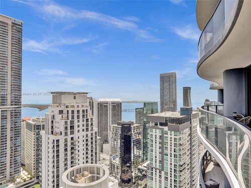 ph5103-1000 Brickell Plz, Miami, FL, 33131-3833 | Card Image