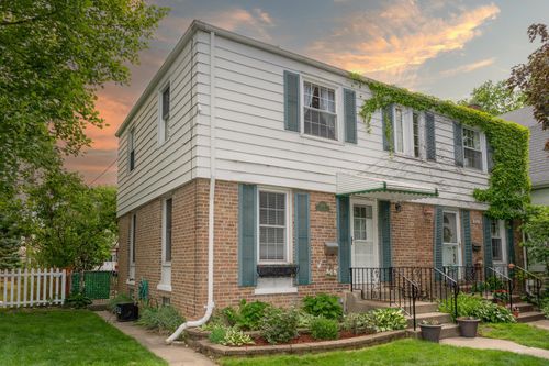 9019 Lincoln Ave, Brookfield, IL, 60513-1333 | Card Image