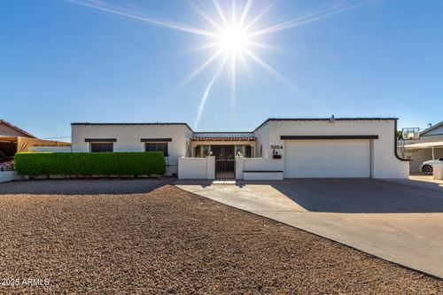 5654 N 39th Ave, Phoenix, AZ, 85019-2100 | Card Image