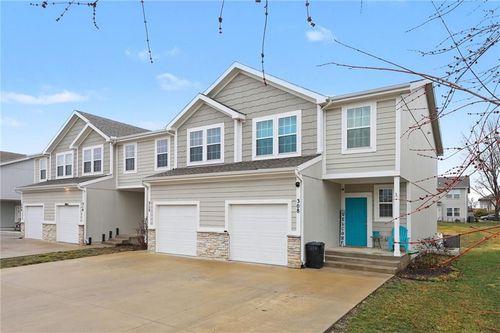 316 N 5th Ter, Louisburg, KS, 66053-6418 | Card Image